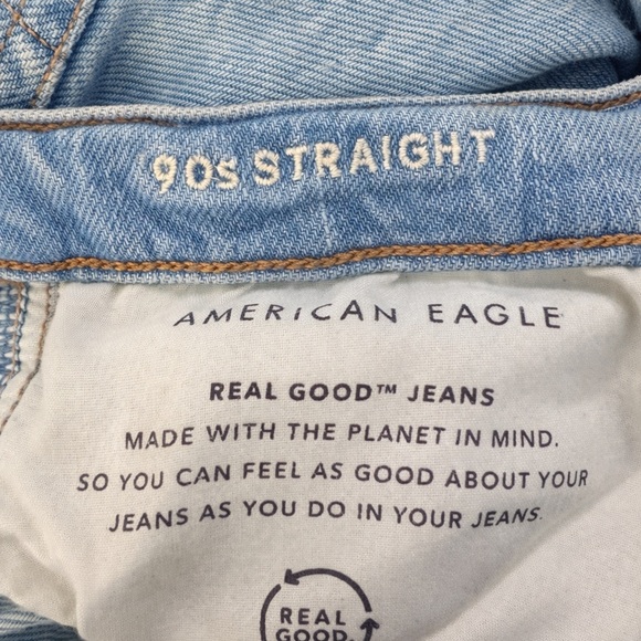 American Eagle Outfitters 90’s Straight Leg Ripped Jeans - Picture 3 of 5